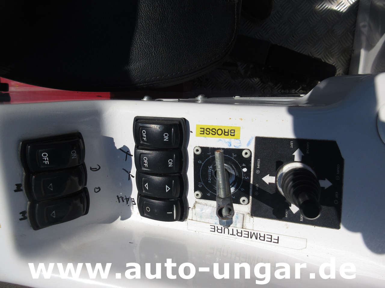 Utilitaire électrique compact OKAY 3500 Elektra 80V IceResurfacer Elektro Eisbearbeitungsmaschine Zamboni: photos 15