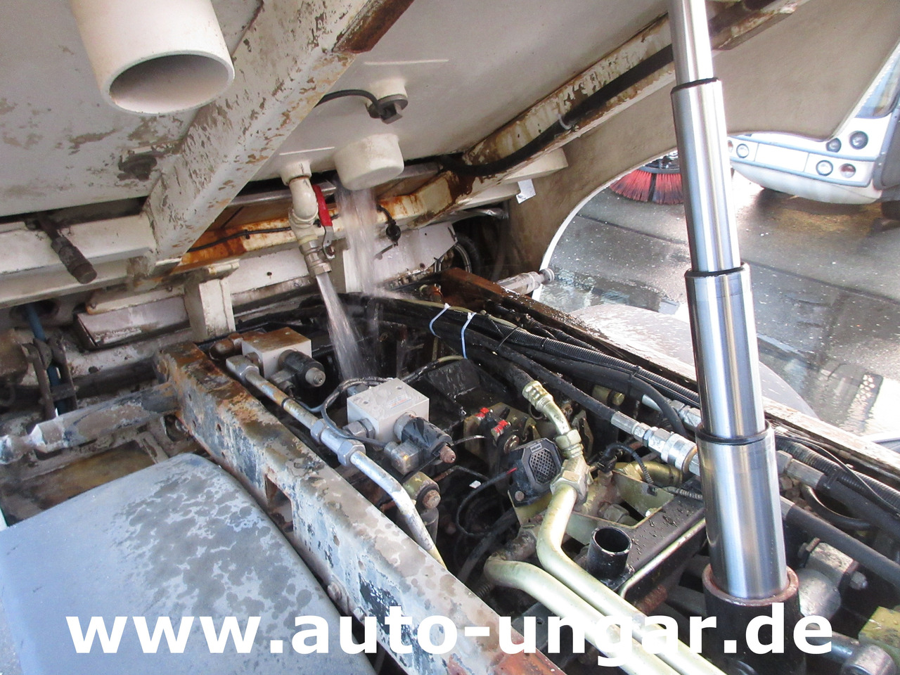 Véhicule de voirie/ Spécial Multicar Tremo X56 CMAR LC 860 Schwemmfahrzeug Streetwasher 4x4x4 Baujahr 2014 EU5: photos 35