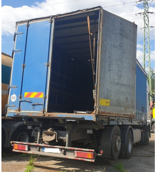 DAF 6x2 FX105.460 BDF 7.2m Kogel retarder automat - Camion à rideaux coulissants: photos 3 DAF 6x2 FX105.460 BDF 7.2m Kogel retarder automat - Camion à rideaux coulissants: photos 3