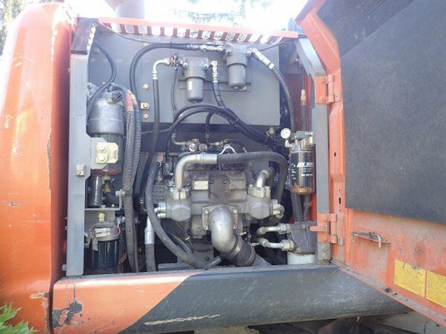 Pelle sur pneus Hitachi Zaxis 140W-5B: photos 12