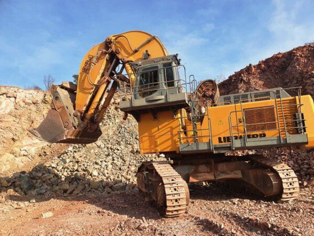 Liebherr R 984C HD (125t) - Pelle sur chenille: photos 1 Liebherr R 984C HD (125t) - Pelle sur chenille: photos 1