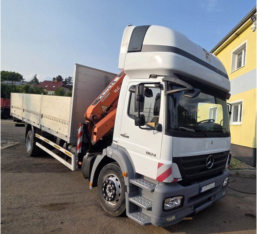 Mercedes-Benz Axor 1824 - Camion plateau, Camion grue: photos 2 Mercedes-Benz Axor 1824 - Camion plateau, Camion grue: photos 2