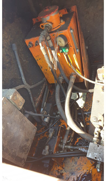 Strassmayr Patchmatic STP 1008 (incomplete! nicht/nie-komplet - Travaux routiers: photos 4 Strassmayr Patchmatic STP 1008 (incomplete! nicht/nie-komplet - Travaux routiers: photos 4