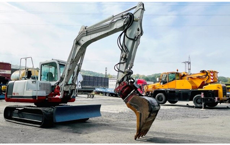 Takeuchi 7t TB175 powertilt - Pelle sur chenille: photos 3 Takeuchi 7t TB175 powertilt - Pelle sur chenille: photos 3
