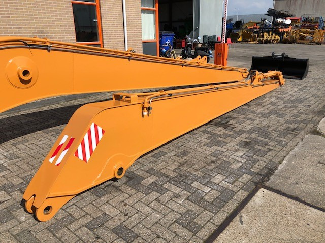 CASE CX210B/CX210C Long reach front - Flèche pour Pelle: photos 5 CASE CX210B/CX210C Long reach front - Flèche pour Pelle: photos 5