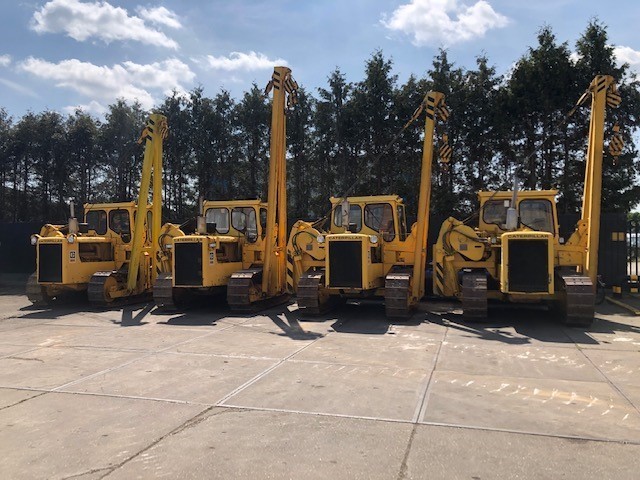 CATERPILLAR 561C - Poseur de canalisations: photos 1 CATERPILLAR 561C - Poseur de canalisations: photos 1