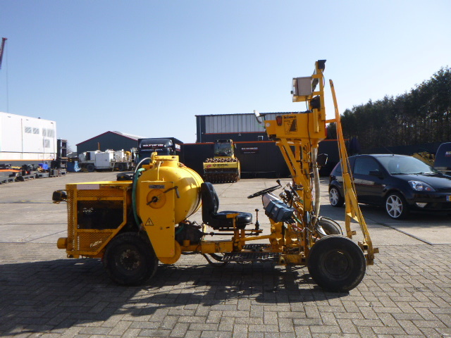 HOFMANN H25 Cold Paint road marker - Travaux routiers: photos 5 HOFMANN H25 Cold Paint road marker - Travaux routiers: photos 5
