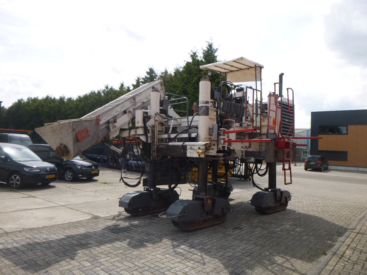 WIRTGEN SP250 - Machine à coffrage glissant: photos 1 WIRTGEN SP250 - Machine à coffrage glissant: photos 1