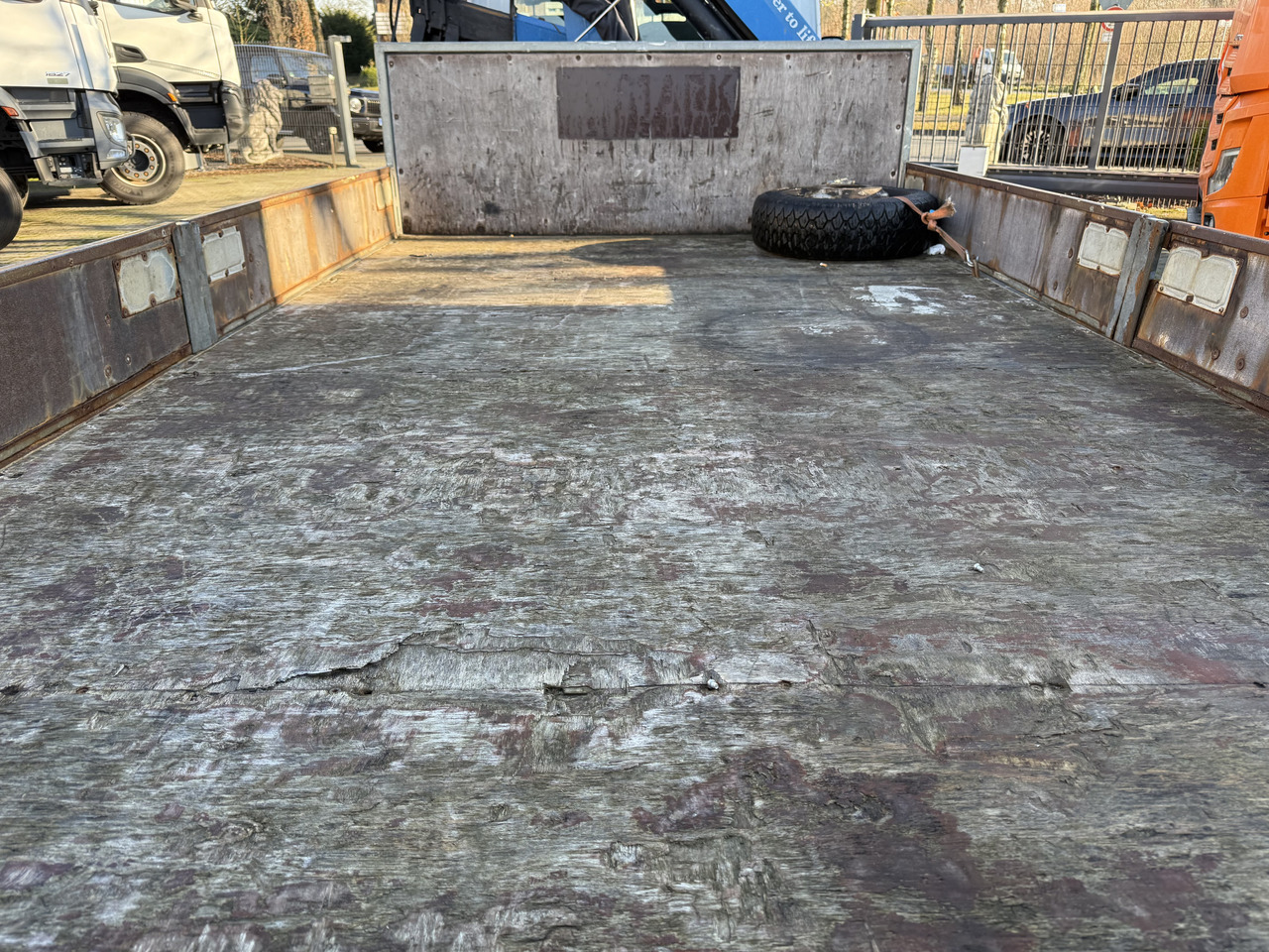 Iveco Daily 70C17 HMF 635 Kran bis 11 Meter - Camion grue, Utilitaire plateau: photos 2 Iveco Daily 70C17 HMF 635 Kran bis 11 Meter - Camion grue, Utilitaire plateau: photos 2