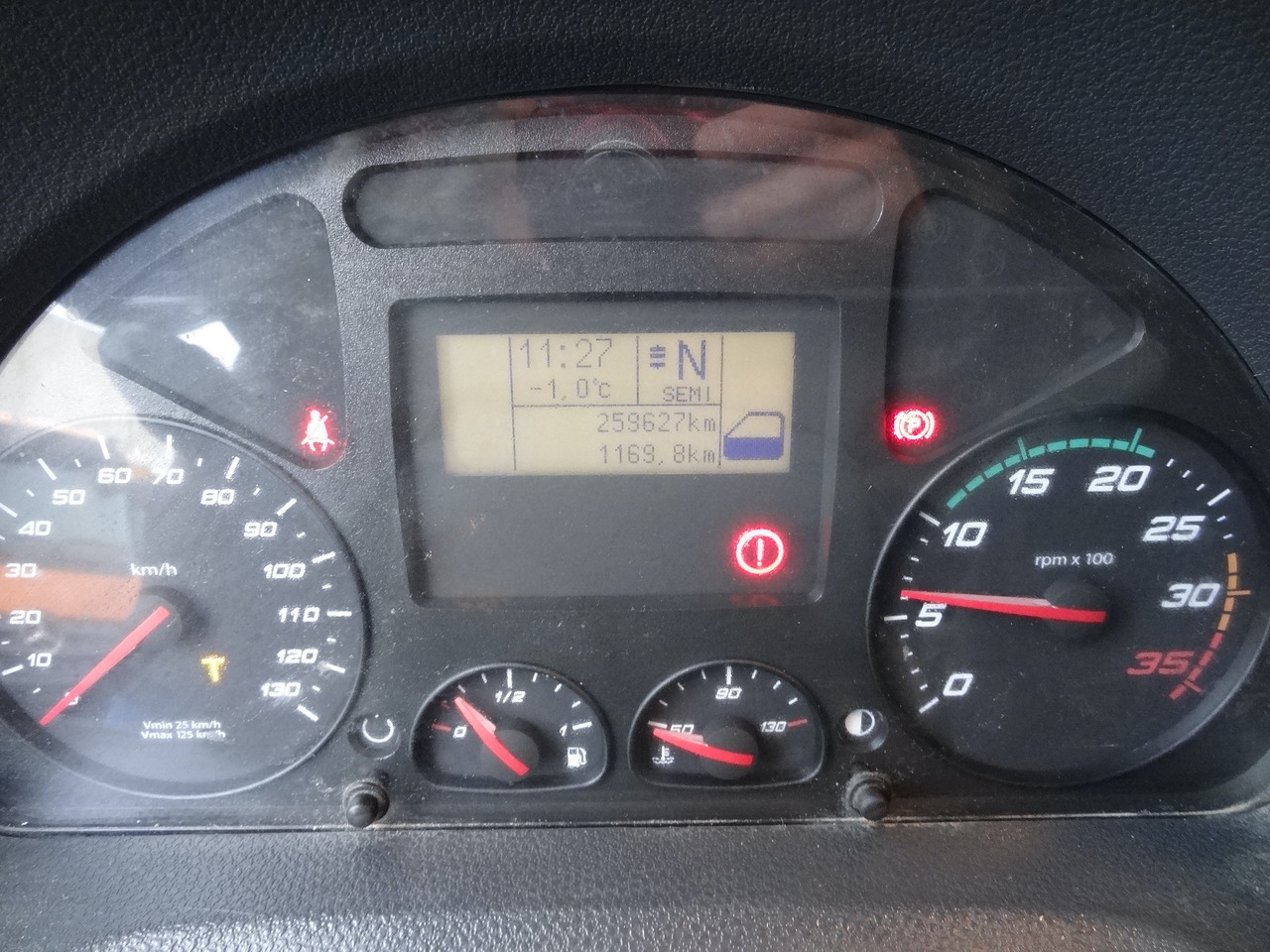 Iveco EuroCargo 120E25 Fassi F38 - Camion grue, Camion plateau: photos 4 Iveco EuroCargo 120E25 Fassi F38 - Camion grue, Camion plateau: photos 4