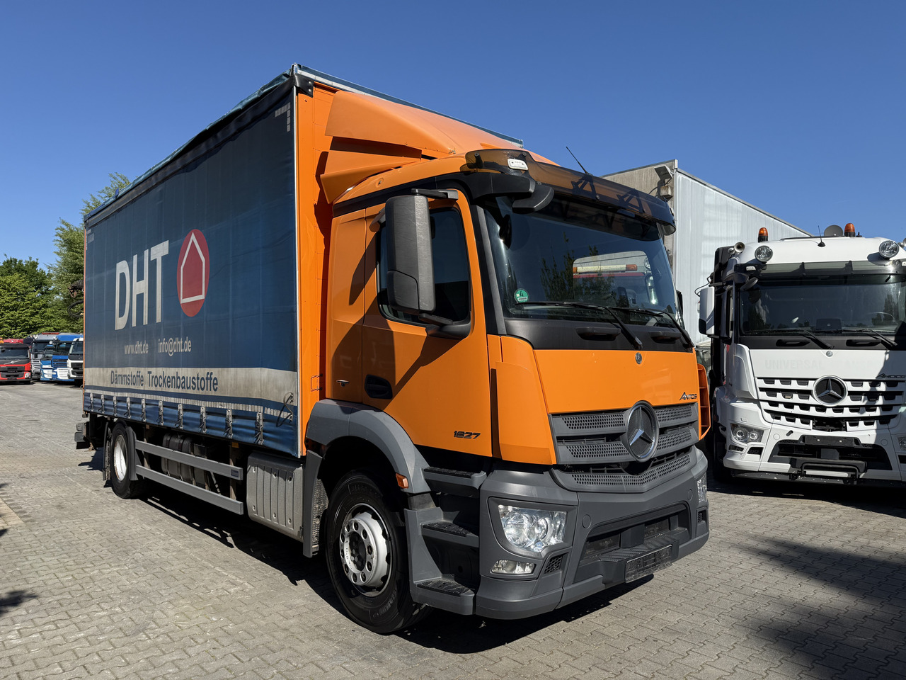Camion à rideaux coulissants, Camion grue Mercedes-Benz Actros 1827 Kran Palfinger PK 9002: photos 11