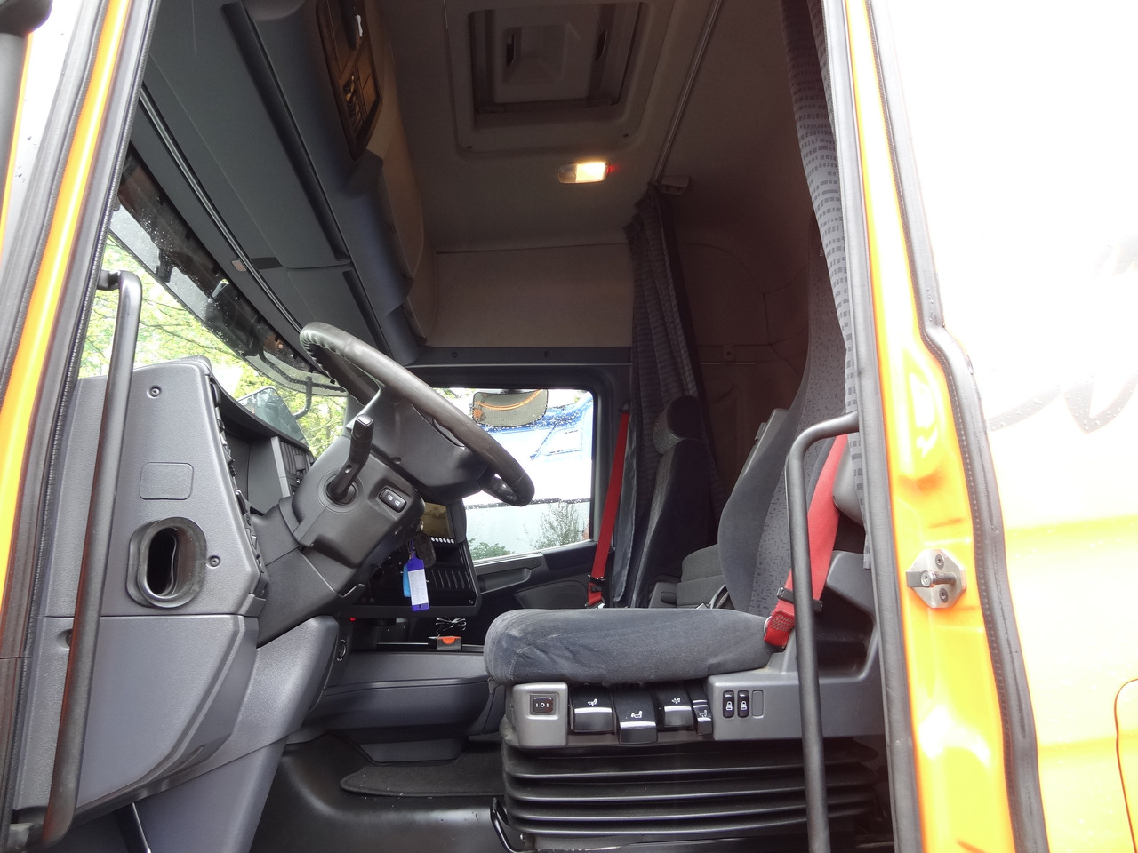 Scania R480 6X2*4 Kran Atlas 240 bis 20 Meter - Camion plateau, Camion grue: photos 3 Scania R480 6X2*4 Kran Atlas 240 bis 20 Meter - Camion plateau, Camion grue: photos 3