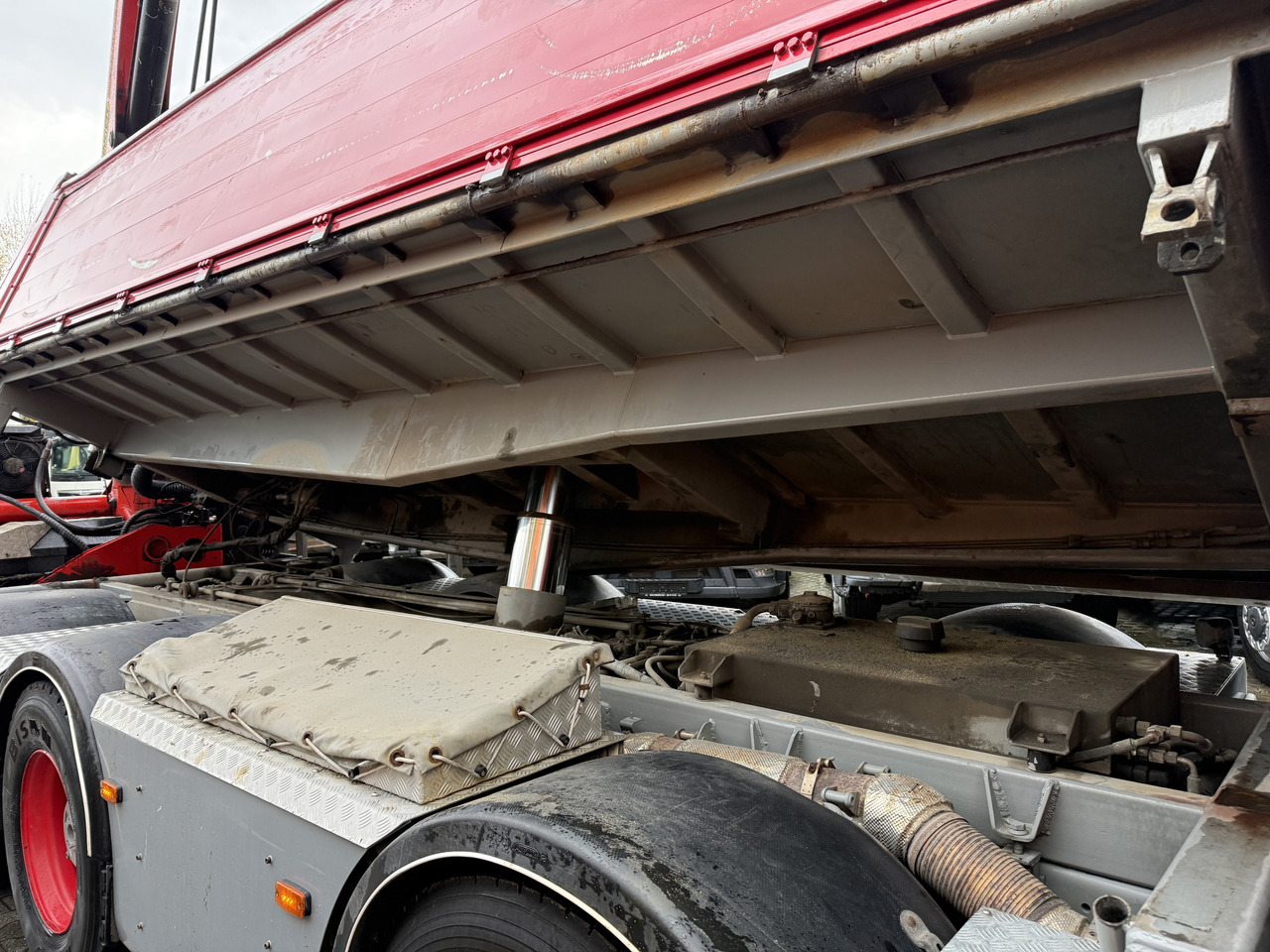 Scania R580 V8 8X4 Kipper Kran Palfinger 22002 - Camion benne, Camion grue: photos 3 Scania R580 V8 8X4 Kipper Kran Palfinger 22002 - Camion benne, Camion grue: photos 3