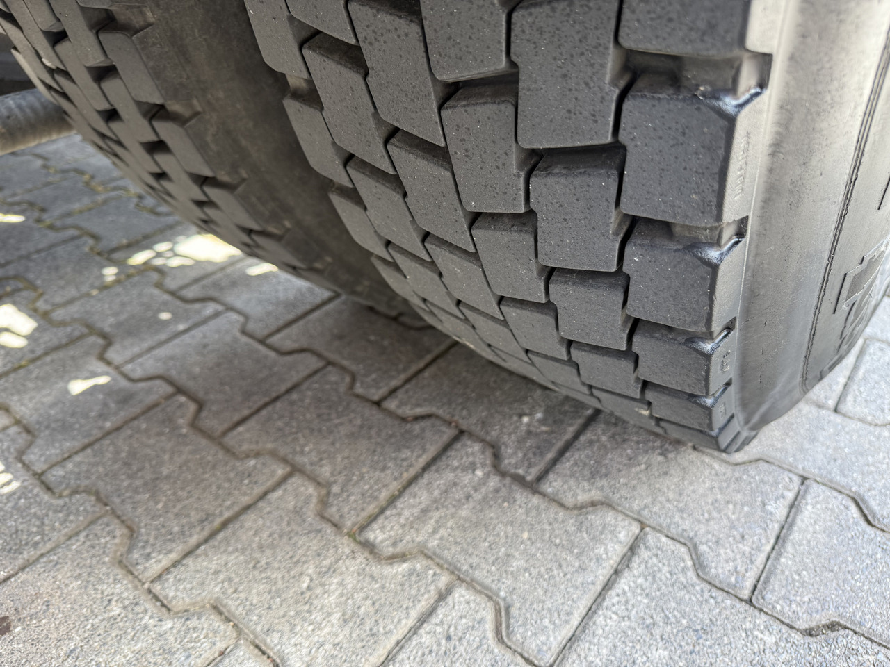 MAN TGA 18.430 Kran Palfinger 16502 bis 26.5 Meter - Tracteur routier: photos 4 MAN TGA 18.430 Kran Palfinger 16502 bis 26.5 Meter - Tracteur routier: photos 4