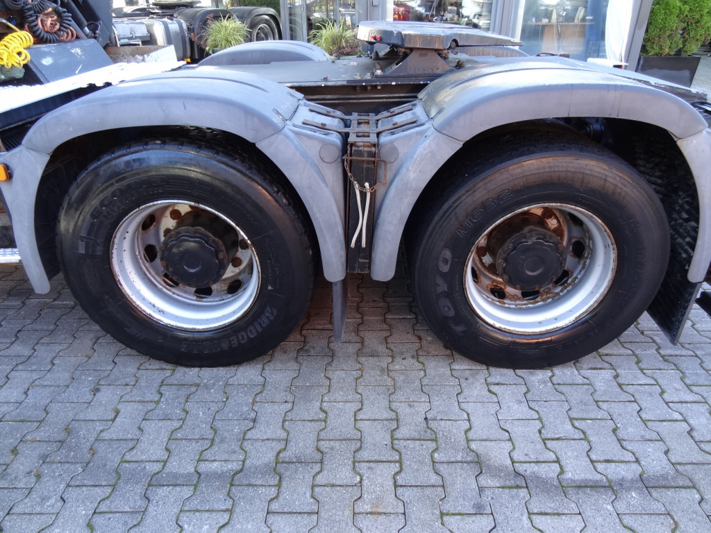 MAN TGX 33.480 6X4 Kran MKG 381 bis 20 Meter - Tracteur routier: photos 3 MAN TGX 33.480 6X4 Kran MKG 381 bis 20 Meter - Tracteur routier: photos 3