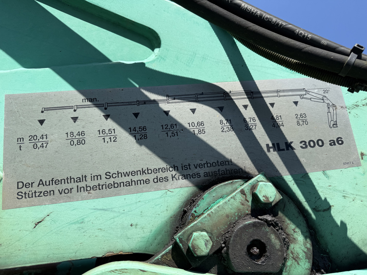 Volvo FM12 420 4X4 Kran MKG 300 bis 24 Meter - Camion plateau, Camion grue: photos 3 Volvo FM12 420 4X4 Kran MKG 300 bis 24 Meter - Camion plateau, Camion grue: photos 3