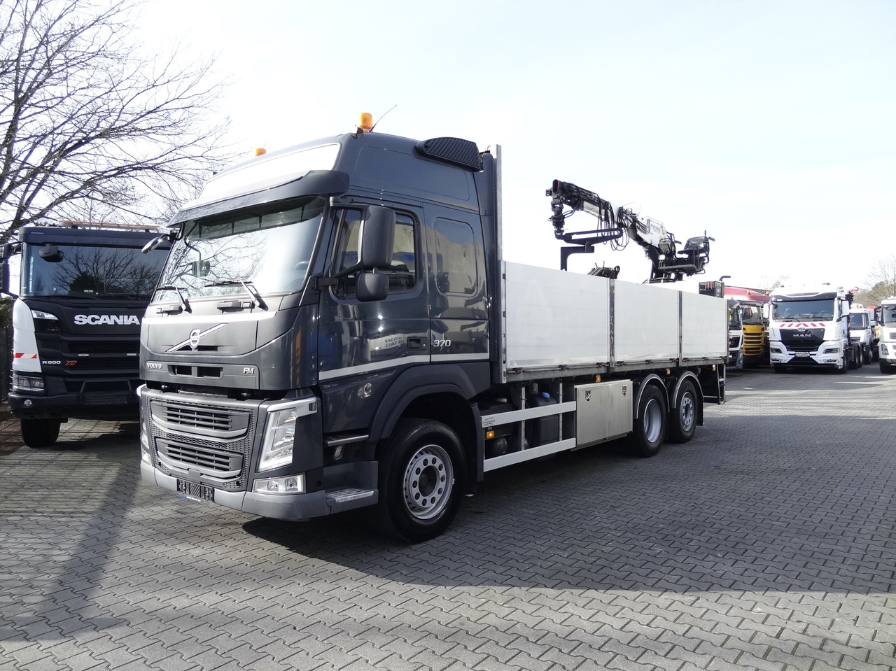 Camion plateau, Camion grue Volvo FM370 6X2*4 Kennis K14 Kran: photos 11