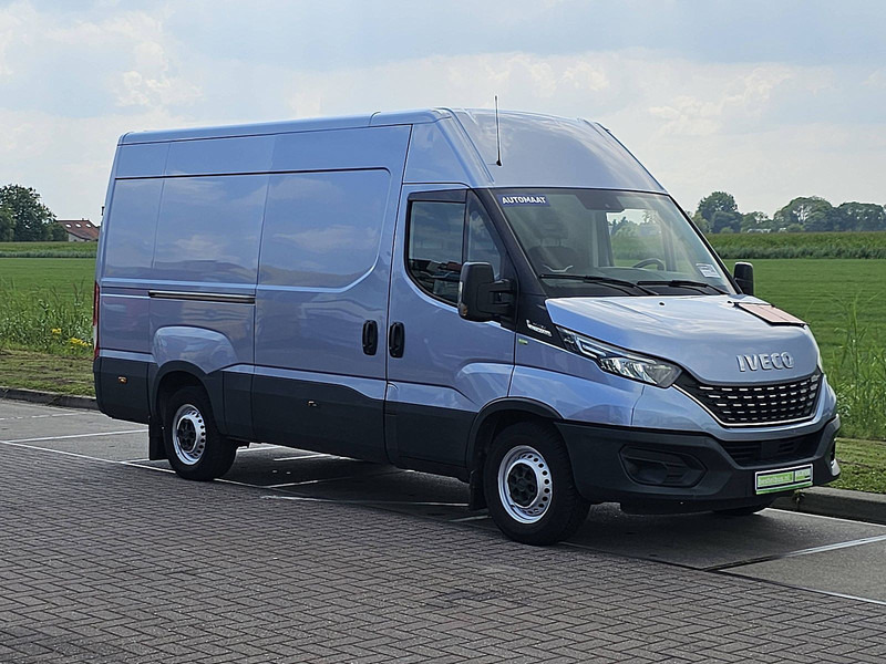 Iveco Daily 35 S - Fourgon utilitaire: photos 5 Iveco Daily 35 S - Fourgon utilitaire: photos 5