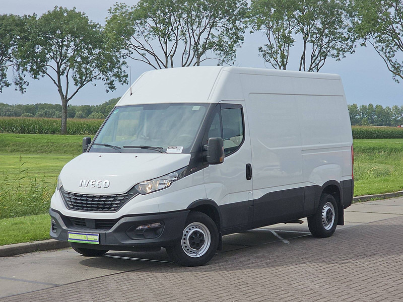 Iveco Daily 35S14 L1H2 Airco Euro6 - Fourgon utilitaire: photos 2 Iveco Daily 35S14 L1H2 Airco Euro6 - Fourgon utilitaire: photos 2