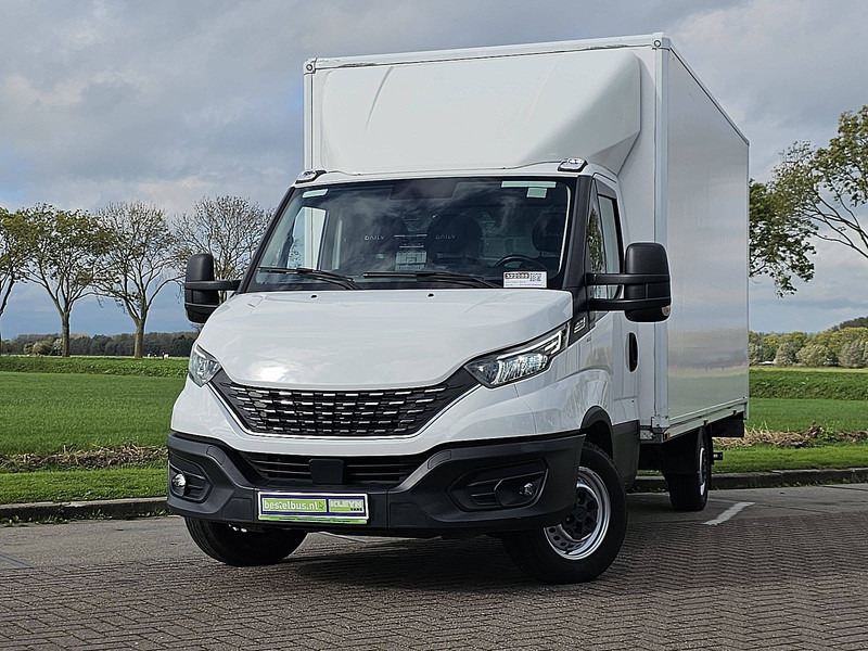 Iveco Daily 35S18 3.0ltr ac aut. EUR6 - Fourgon grand volume: photos 1 Iveco Daily 35S18 3.0ltr ac aut. EUR6 - Fourgon grand volume: photos 1