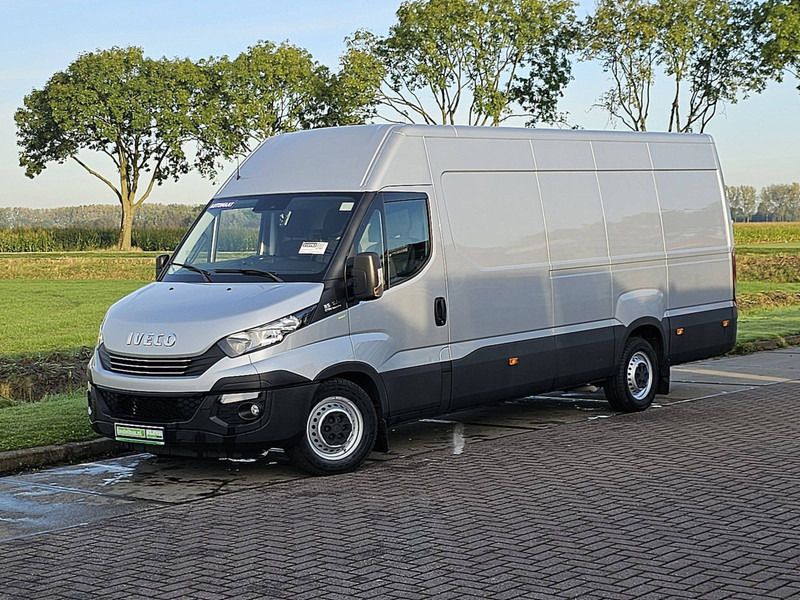 Iveco Daily 35S18 AC AUTOMAAT 3.0 LTR - Fourgon utilitaire: photos 2 Iveco Daily 35S18 AC AUTOMAAT 3.0 LTR - Fourgon utilitaire: photos 2