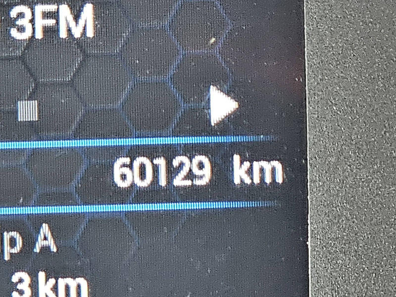 Fourgon grand volume Iveco Daily 35S18 ac automaat EURO6: photos 9