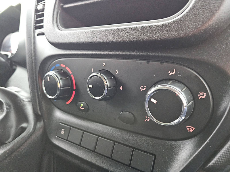 Iveco Daily 40C15 3.0 ltr en leasing occasion Iveco Daily 40C15 3.0 ltr: photos 11