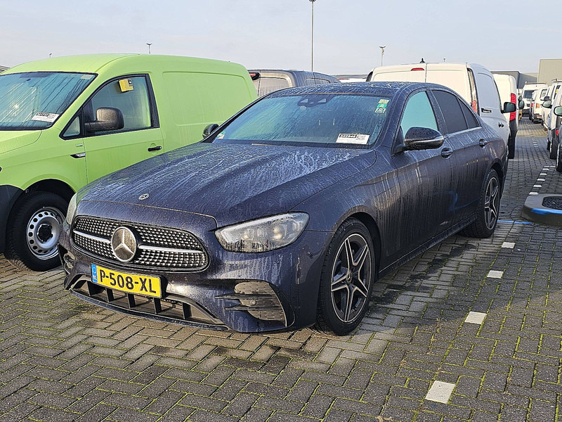 Mercedes-Benz E-Klasse E220 CDI AVANTGARDE PANO - Voiture: photos 2 Mercedes-Benz E-Klasse E220 CDI AVANTGARDE PANO - Voiture: photos 2