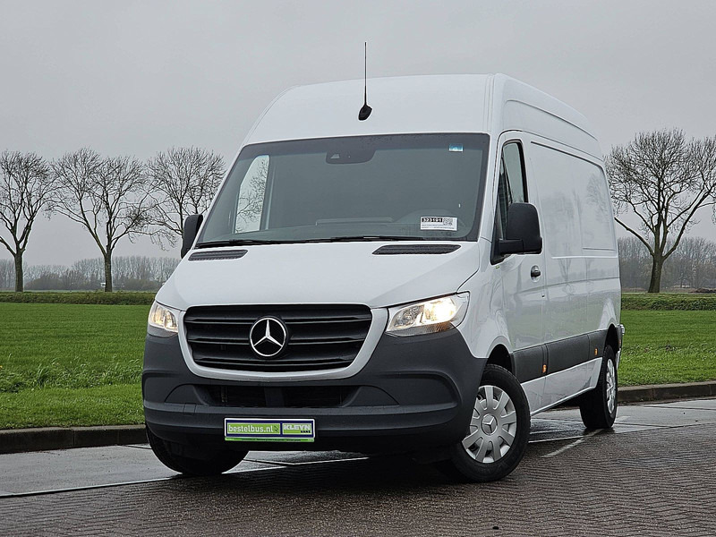 Mercedes-Benz Sprinter 215 ac automaat EURO6 - Fourgon utilitaire: photos 1 Mercedes-Benz Sprinter 215 ac automaat EURO6 - Fourgon utilitaire: photos 1