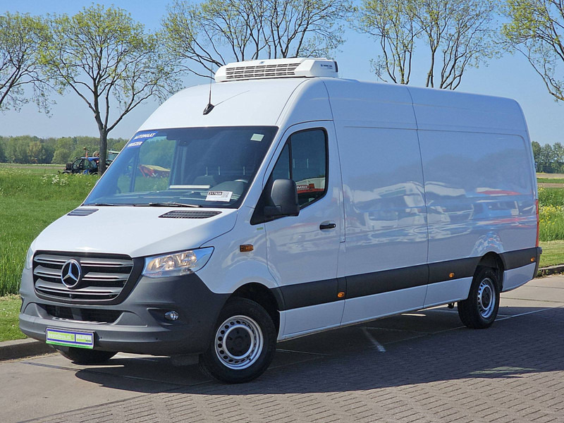 Mercedes-Benz Sprinter 317 L3H2 Maxi Koeler D/N - Utilitaire frigorifique: photos 2 Mercedes-Benz Sprinter 317 L3H2 Maxi Koeler D/N - Utilitaire frigorifique: photos 2