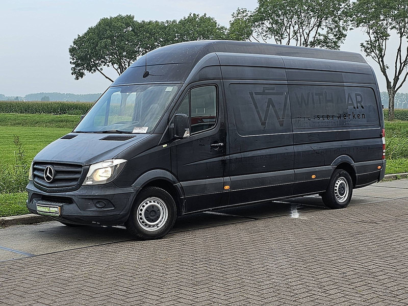 Mercedes-Benz Sprinter - Fourgon utilitaire: photos 2 Mercedes-Benz Sprinter - Fourgon utilitaire: photos 2