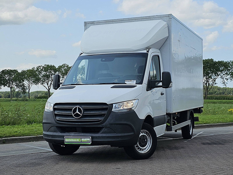Mercedes-Benz Sprinter - Fourgon grand volume: photos 1 Mercedes-Benz Sprinter - Fourgon grand volume: photos 1