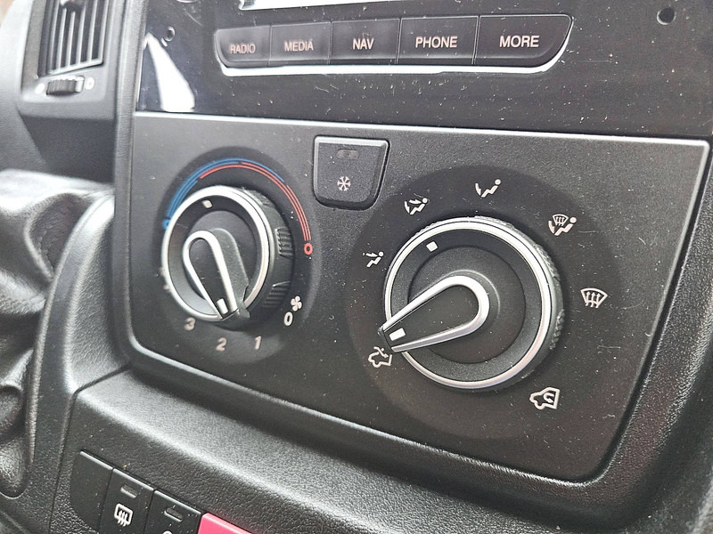 Fourgonnette Peugeot Boxer 2.0 L2H2 Navi Airco NAP!: photos 10 Fourgonnette Peugeot Boxer 2.0 L2H2 Navi Airco NAP!: photos 10