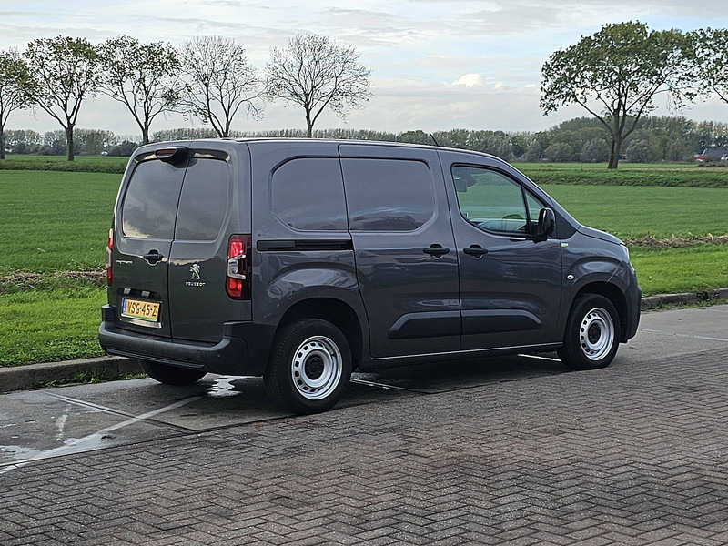 Peugeot Partner 1.5 L1H1 Navi Euro6 AC! - Fourgon grand volume: photos 3 Peugeot Partner 1.5 L1H1 Navi Euro6 AC! - Fourgon grand volume: photos 3