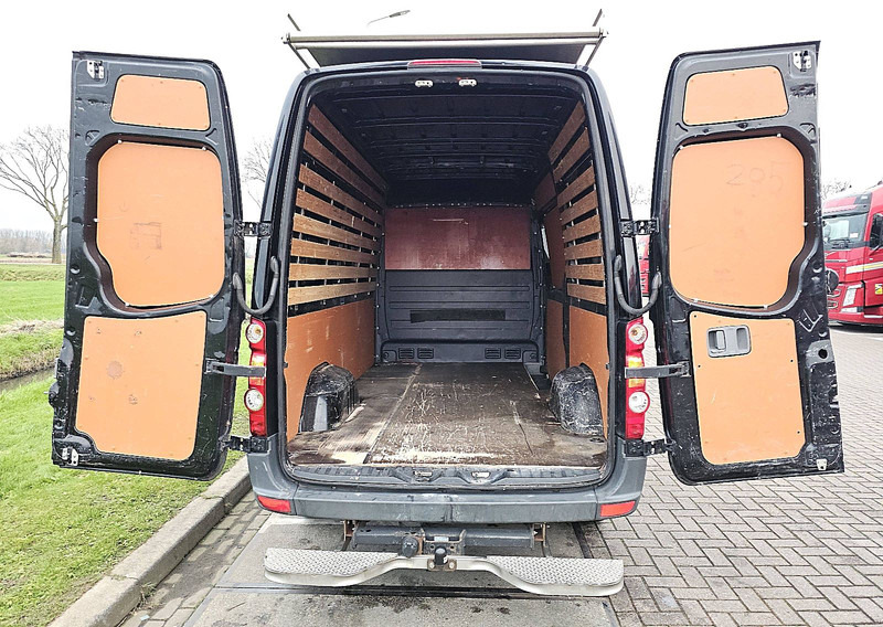 Fourgon utilitaire Volkswagen Crafter 35 2.0 163 pk ac: photos 13 Fourgon utilitaire Volkswagen Crafter 35 2.0 163 pk ac: photos 13