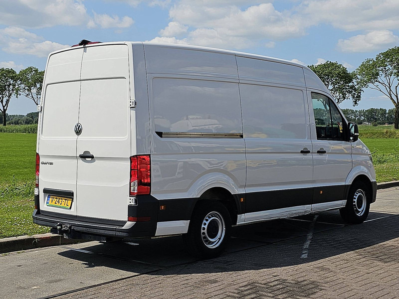 Volkswagen Crafter 35 2.0 L3H3 NAP Euro6 AC! - Fourgon utilitaire: photos 3 Volkswagen Crafter 35 2.0 L3H3 NAP Euro6 AC! - Fourgon utilitaire: photos 3