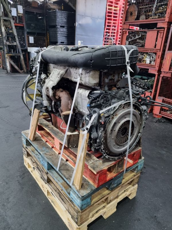 Moteur pour Camion Renault DXI7 260-EUV Engine (Truck): photos 9 Moteur pour Camion Renault DXI7 260-EUV Engine (Truck): photos 9
