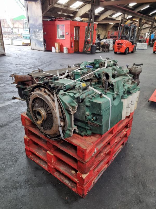 Volvo DH12D Engine - Moteur: photos 1 Volvo DH12D Engine - Moteur: photos 1