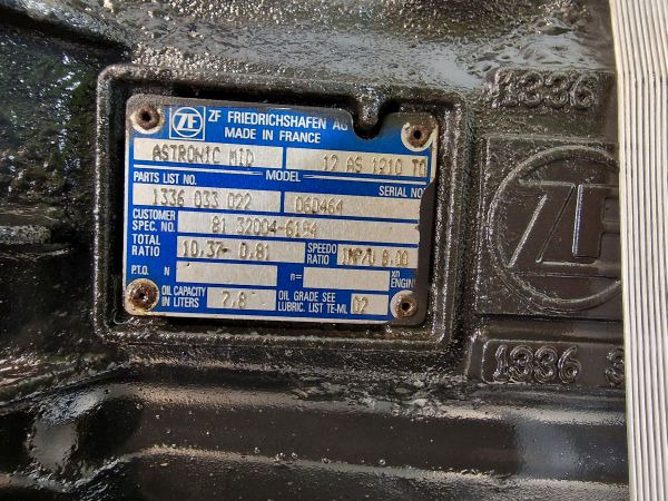 Boîte de vitesse ZF Astronic 12AS1210TO Gearbox: photos 9