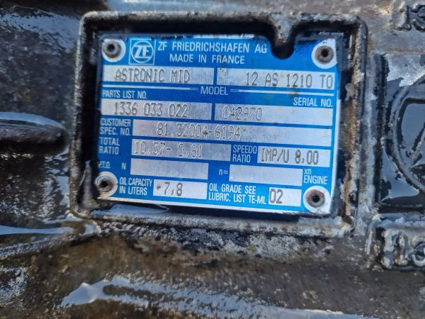 ZF Astronic 12AS1210TO Gearbox - Boîte de vitesse: photos 2 ZF Astronic 12AS1210TO Gearbox - Boîte de vitesse: photos 2
