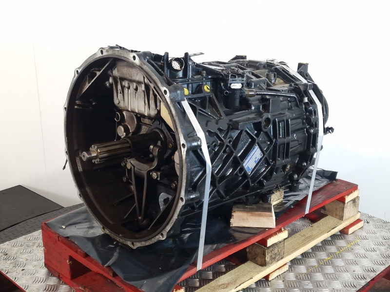 ZF Astronic 12AS2130TD Gearbox - Boîte de vitesse: photos 1 ZF Astronic 12AS2130TD Gearbox - Boîte de vitesse: photos 1