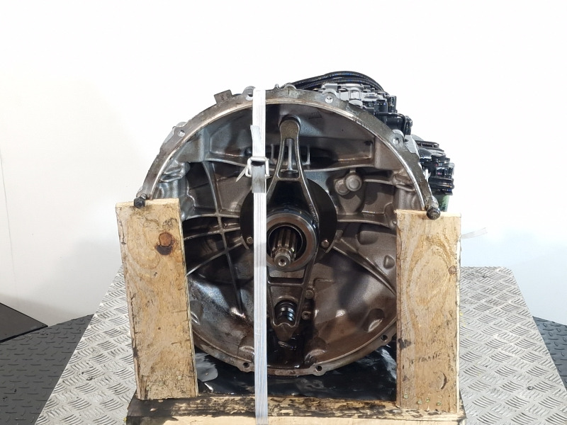 ZF Astronic Lite 6AS700TO DAF Spec Gearbox - Boîte de vitesse: photos 2 ZF Astronic Lite 6AS700TO DAF Spec Gearbox - Boîte de vitesse: photos 2