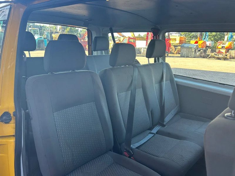 Volkswagen Transporter Kombi - Bus: photos 5 Volkswagen Transporter Kombi - Bus: photos 5