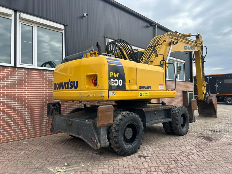 Komatsu PW200 - Pelle sur pneus: photos 4 Komatsu PW200 - Pelle sur pneus: photos 4