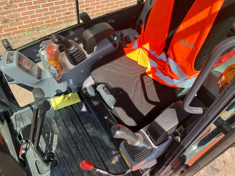 Pelle sur chenille Kubota KX019 4: photos 7