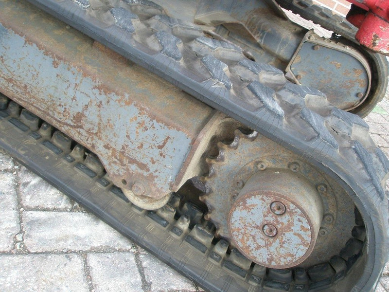 Takeuchi TB23R - Mini pelle: photos 5 Takeuchi TB23R - Mini pelle: photos 5