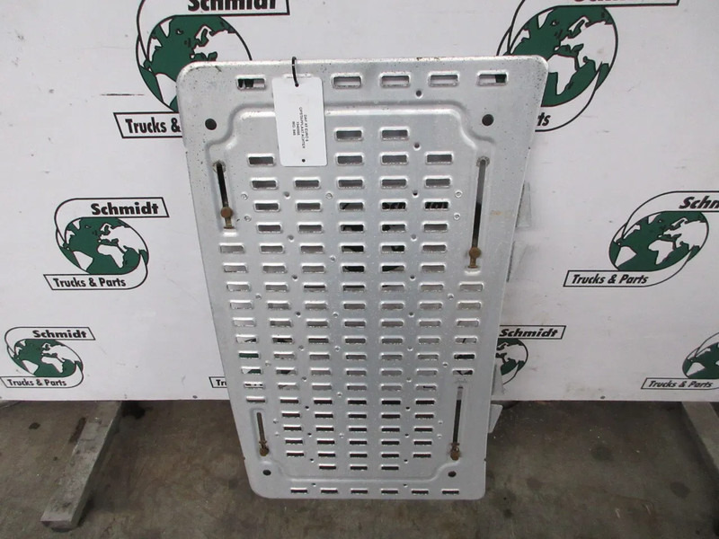 DAF 1940885 TRAANPLAAT MIDDENDEEL DAF XF 460 EURO 6 - Frame/ Châssis pour Camion: photos 3 DAF 1940885 TRAANPLAAT MIDDENDEEL DAF XF 460 EURO 6 - Frame/ Châssis pour Camion: photos 3