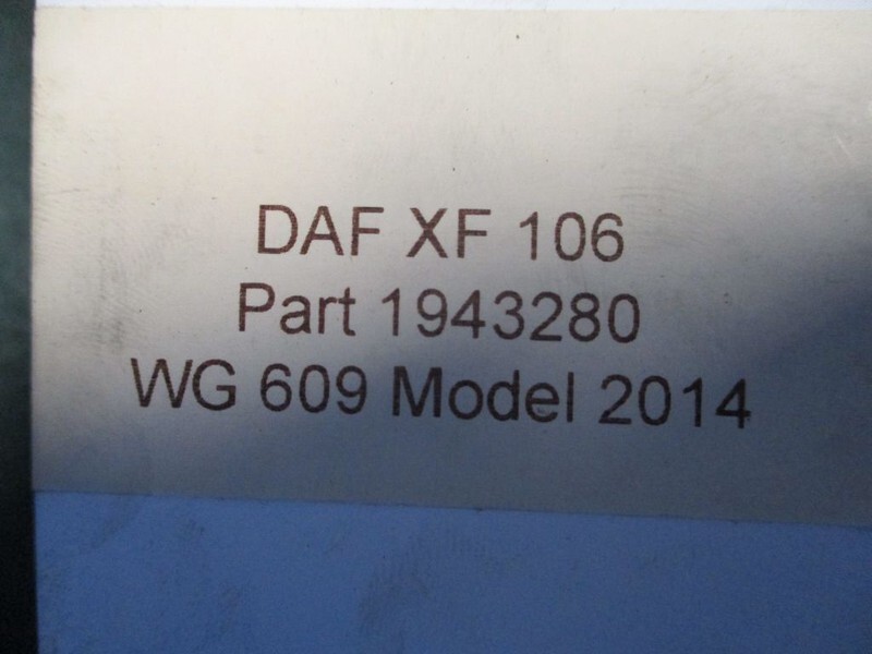 DAF 1943280 Instrumentenpaneel DAF XF 106 - Panel de instrumentos pour Camion: photos 2 DAF 1943280 Instrumentenpaneel DAF XF 106 - Panel de instrumentos pour Camion: photos 2