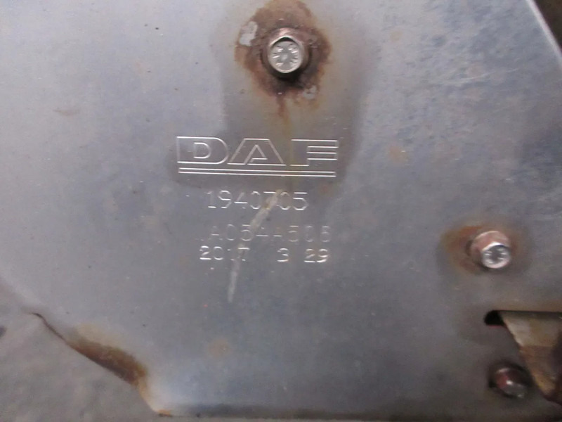 DAF 1994843 // 1947131//1940705 //1933421 KATALYSATOR DAF XF 106 EURO 6 - Catalyseur pour Camion: photos 5 DAF 1994843 // 1947131//1940705 //1933421 KATALYSATOR DAF XF 106 EURO 6 - Catalyseur pour Camion: photos 5