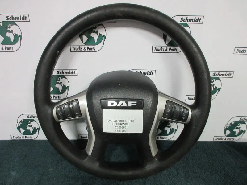 DAF 2020866 STUURWIEL DAF XF CF 480 MODEL 2021 EURO 6 - Volant pour Camion: photos 4 DAF 2020866 STUURWIEL DAF XF CF 480 MODEL 2021 EURO 6 - Volant pour Camion: photos 4